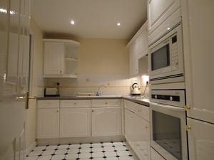 Photo 6- click for photo gallery